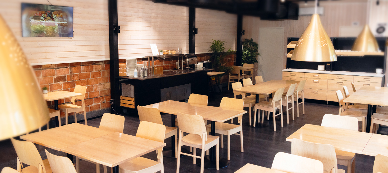 Nurmi & Sulosen Raision kahvilassa pääset nauttimaan herkuista tilavissa kauniin valoisissa asiakastiloissamme